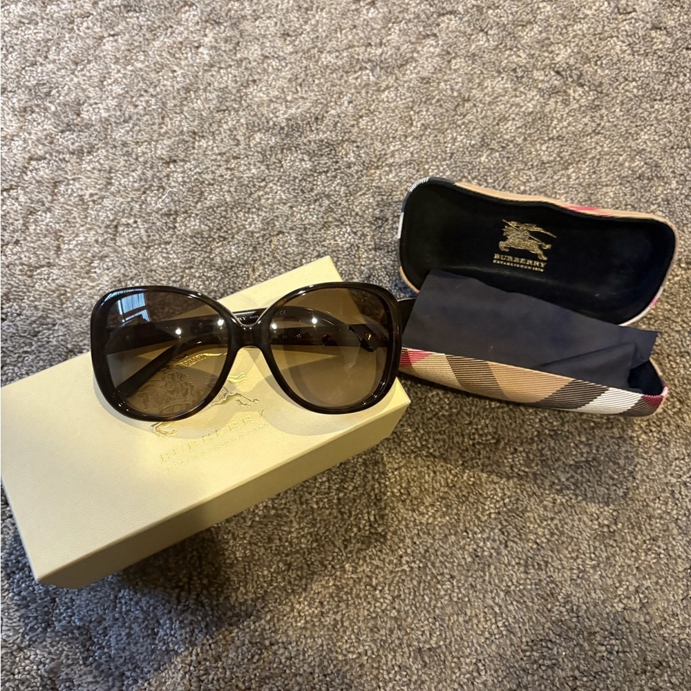 Burberry Oval Black Frame Designer Sunglasses